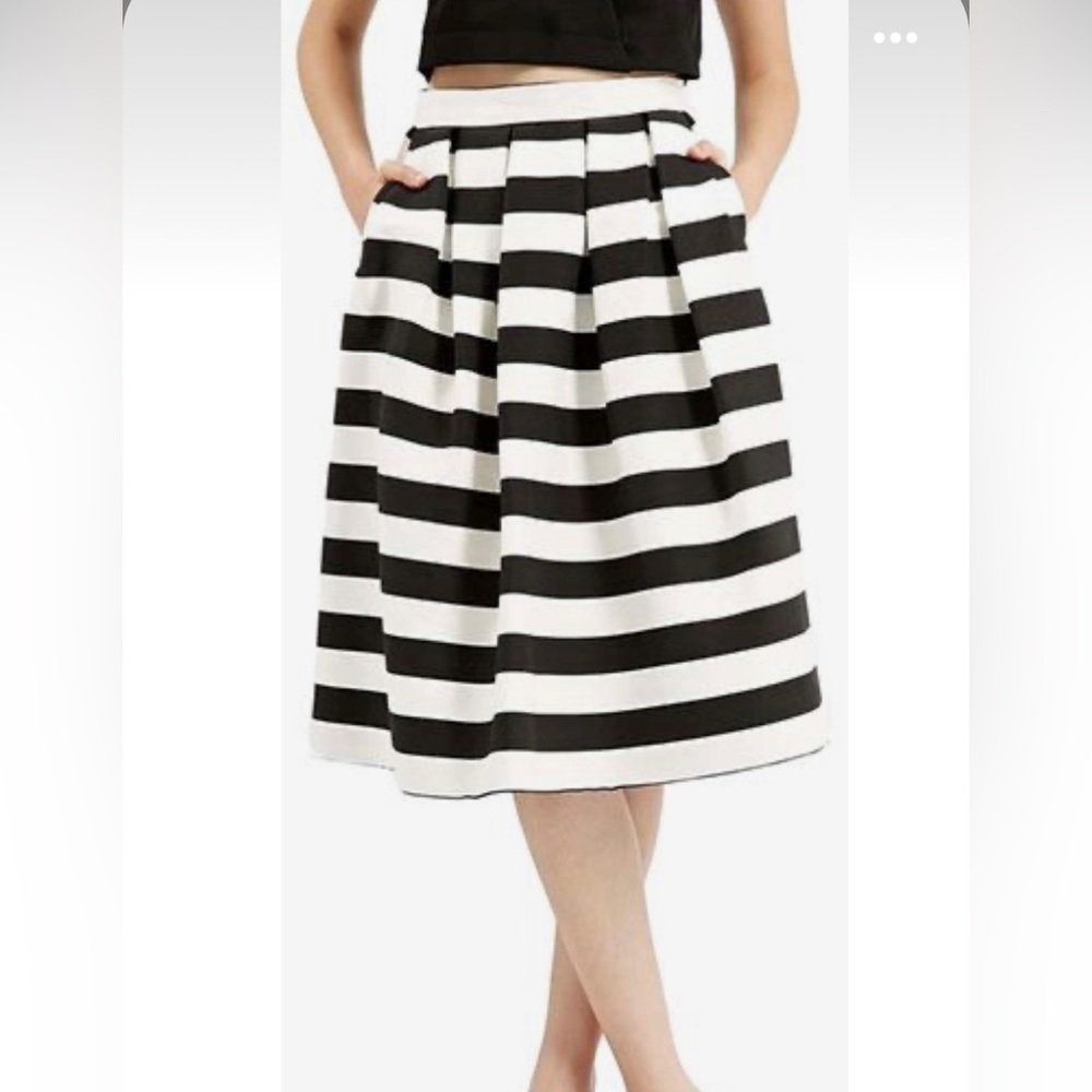 Topshop | Full Midi Stripped Skirt | Size 8 (Fits like size 4 or 6)